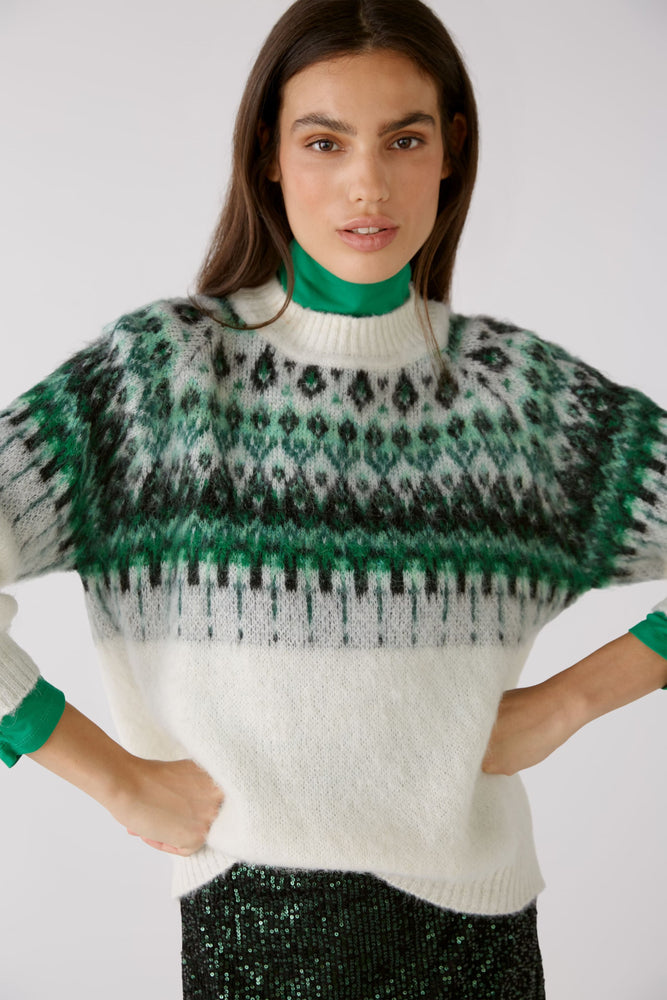 Scandinavian round-neck sweater