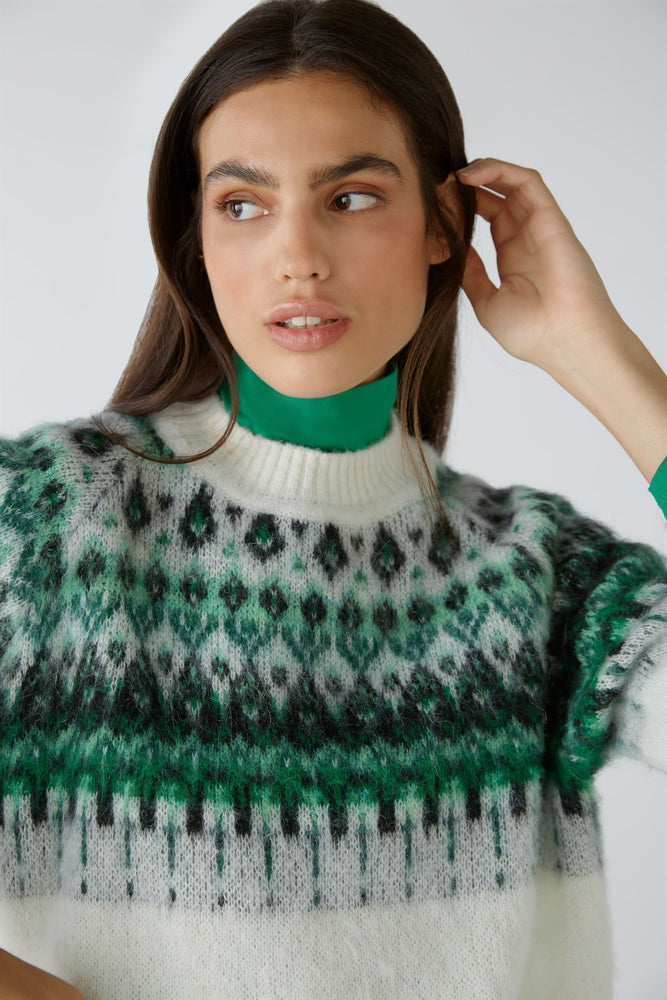 Scandinavian round-neck sweater