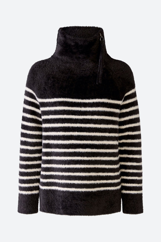 Fuzy nautical sweater with stand-up collar