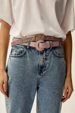 Ceinture scintillante en cuir