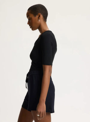 Tee-shirt doux à encolure dégagée