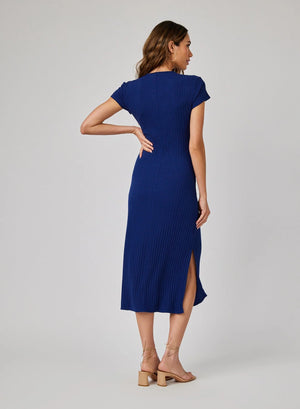 Robe tee longueur midi à encolure dégagée